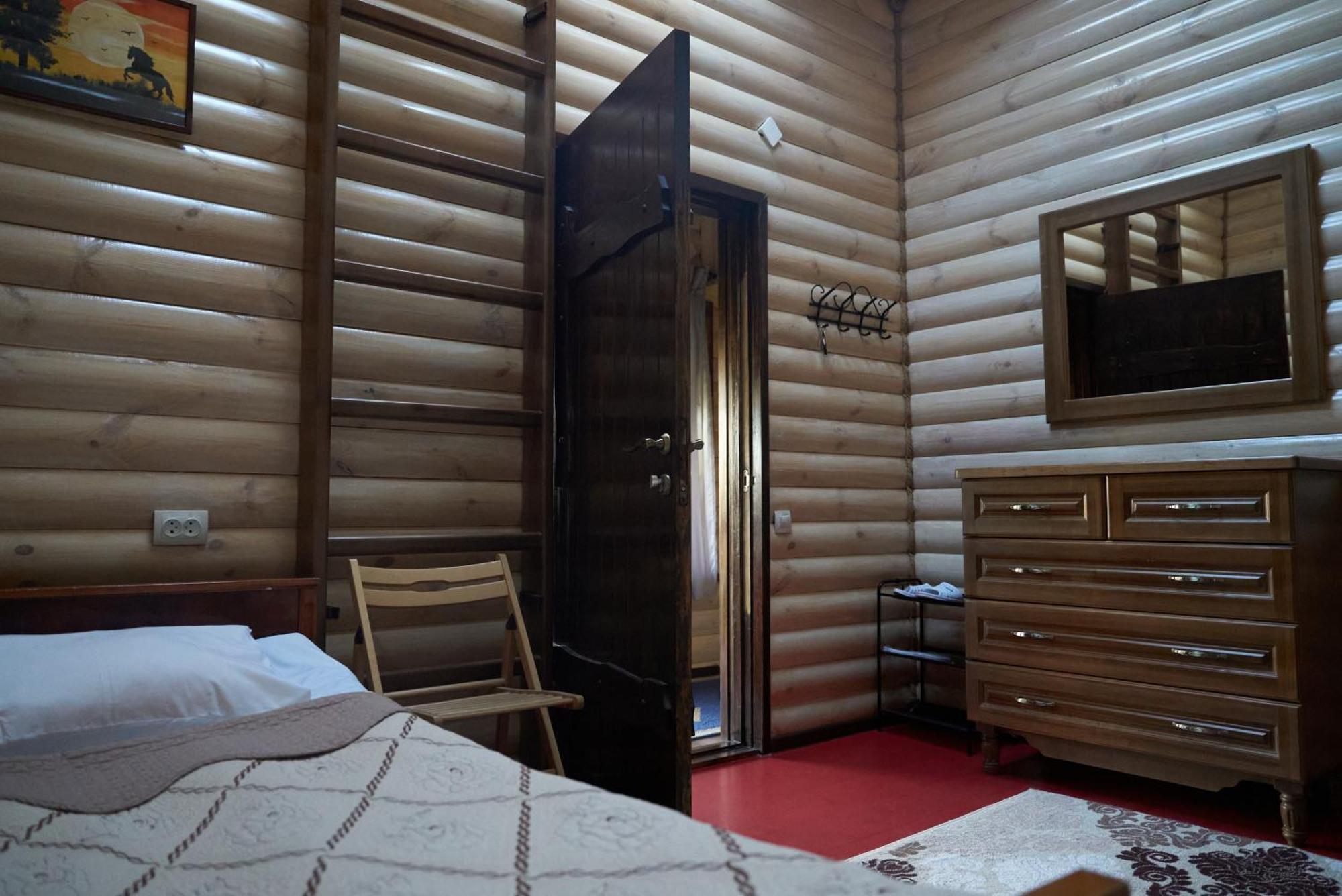 Argo Guest House Karakol Exterior photo