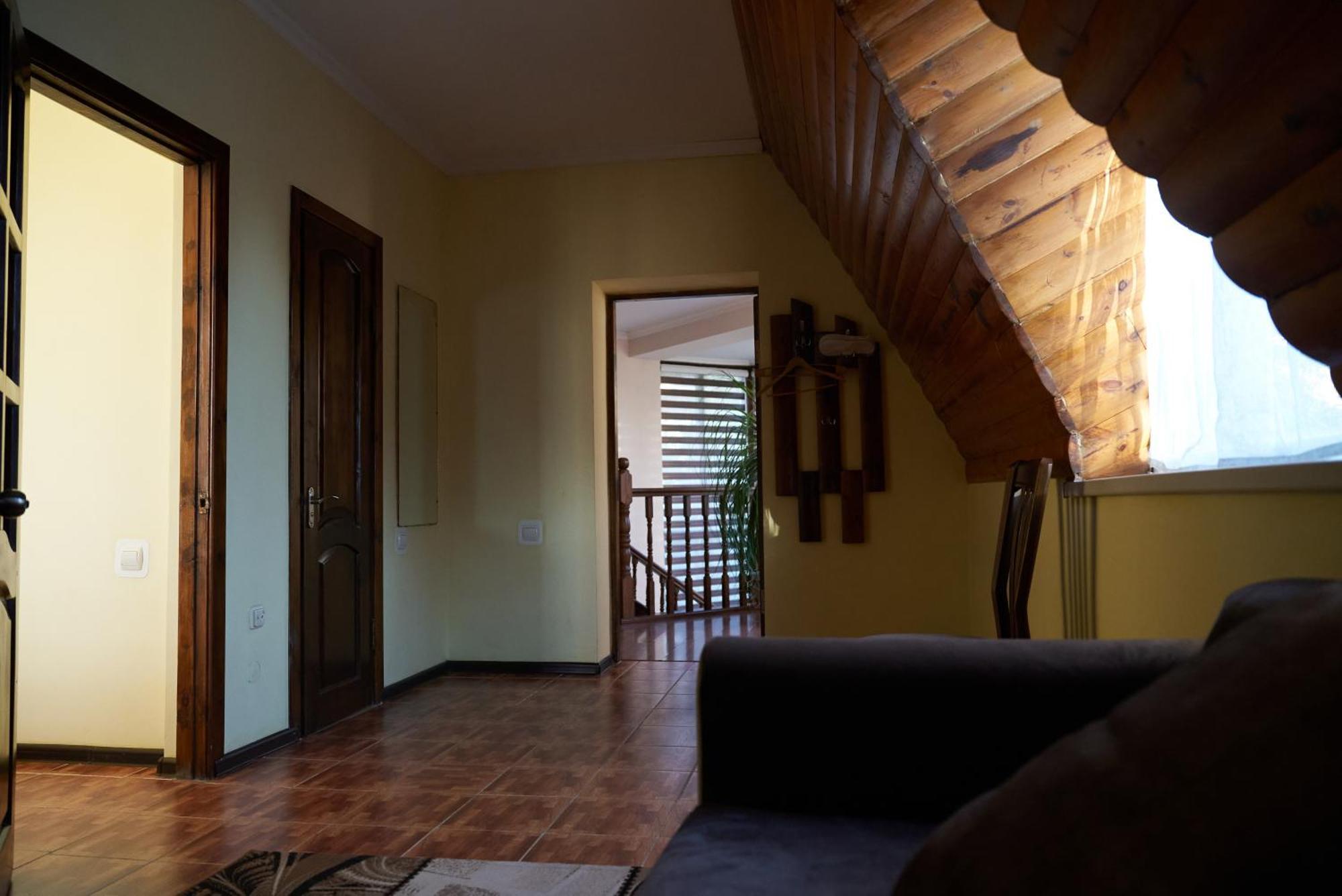 Argo Guest House Karakol Exterior photo